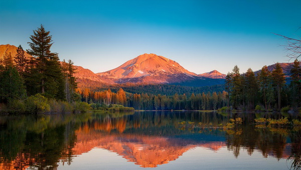 LassenPeak21092702.jpg